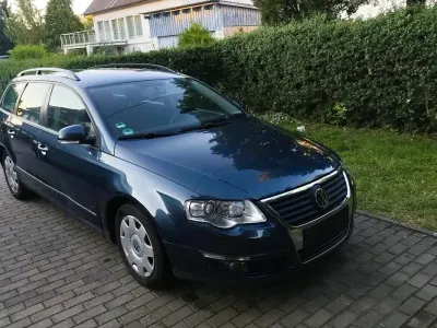Gebraucht VW Passat 140 PS (102 kW) 2007 Blau Kombi