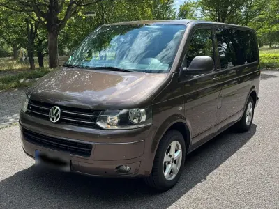 Gebraucht VW Multivan 140 PS (102 kW) 2012 Braun Van / Kleinbus