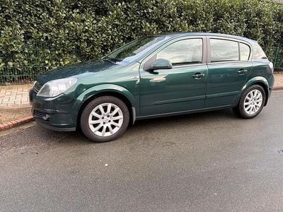 Gebraucht Opel Astra 115 PS (84 kW) 2004 Grün Kleinwagen