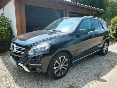 Gebraucht Mercedes GLE350 258 PS (189 kW) 2015 Schwarz SUV
