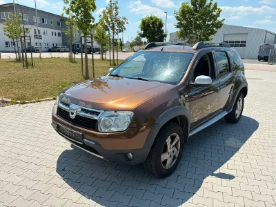 Gebraucht Dacia Duster Lauréate 107 PS (78 kW) 2011 Braun SUV