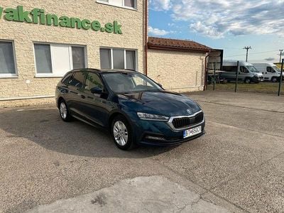 Gebraucht 2020 Skoda Octavia Active Kombi | 10.900 €