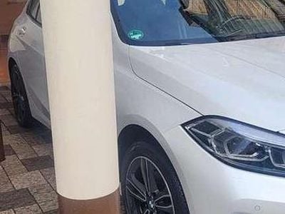 Gebraucht BMW 116 Sport Line 116 PS (85 kW) 2019 Weiß Kleinwagen