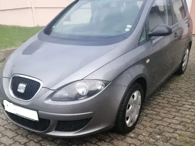 Używany Seat Altea Reference 102 KM (75 kW) 2007 Szary Minivan