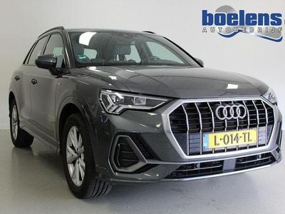 Grau Gebraucht 2021 Audi Q3 Sport SUV | 23.524 € (Fairer Preis)