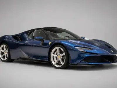 Gebraucht Ferrari SF90 1001 PS (736 kW) 2022 Blu tour de france Coupé