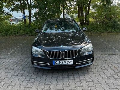 BMW 730