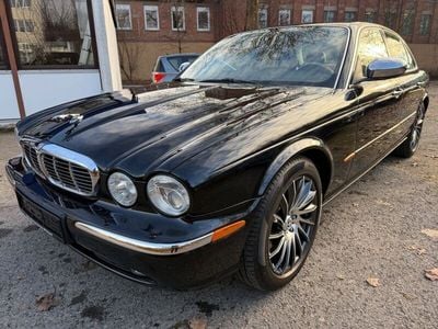 Jaguar XJ8