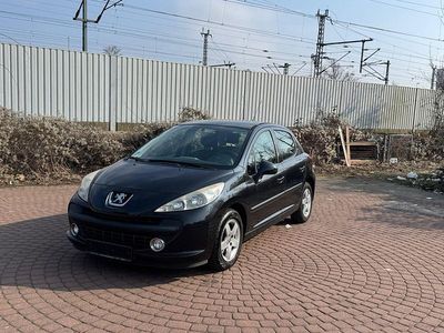 Gebraucht Peugeot 207 Urban Move 95 PS (69 kW) 2009 Schwarz Kleinwagen
