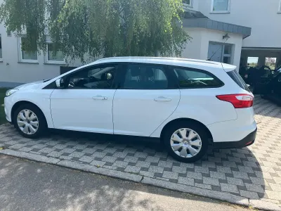 Brugt Ford Focus 105 HK (77 kW) 2012 Hvid Stationcar