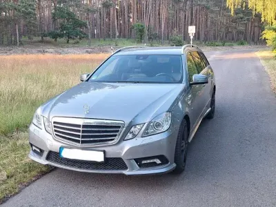 Gebraucht Mercedes E250 Avantgarde 204 PS (150 kW) 2010 Grau Kombi