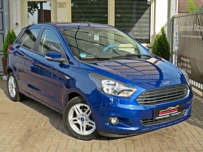 Indicblau metallic (metallic) Gebraucht 2017 Ford Ka Cool & Sound Edition Limousine | 5.990 €