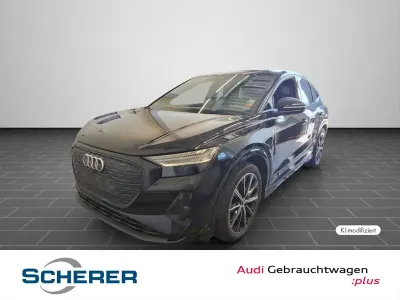 Gebraucht Audi Q4 Sportback e-tron S-Line 219 kW (299 PS) 2022 Mythosschwarz metallic (metallic) SUV