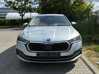 Gebraucht Skoda Octavia Ambition 150 PS (110 kW) 2020 Silber Kombi
