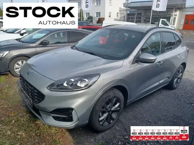 Usata Ford Kuga ST-Line 224 CV (164 kW) 2022 Argento SUV