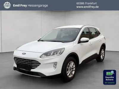 Używany Ford Kuga Titanium 224 KM (164 kW) 2022 Biały SUV