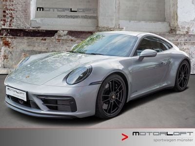 Porsche 911 Carrera GTS
