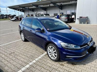 Gebraucht VW Golf VII Sound 116 PS (85 kW) 2018 Blau Kombi