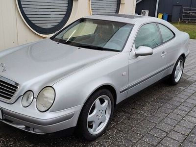 Mercedes CLK320