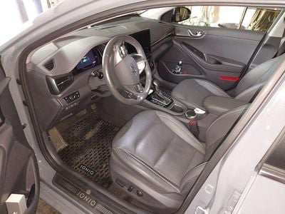 Grau Gebraucht 2022 Hyundai Ioniq Kleinwagen | 18.800 € (Fairer Preis)
