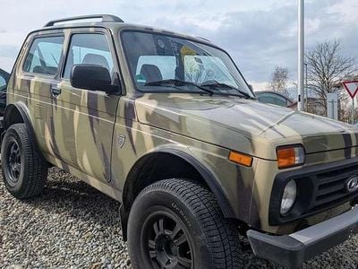 Gebraucht Lada niva 83 PS (61 kW) 2019 Camouflage SUV