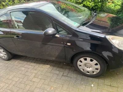 Second-hand Opel Corsa 90 CP (66 kW) 2008 Negru Hatchback
