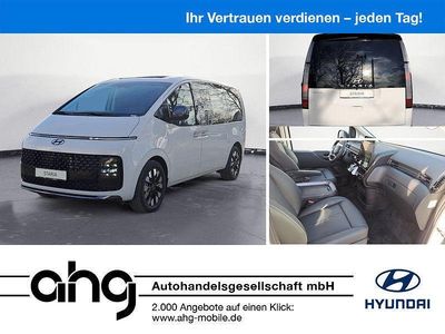 Weiß Gebraucht 2025 Hyundai Staria Signature Van / Kleinbus | 49.888 €