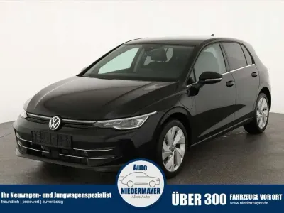 Neu VW Golf VIII Style 204 PS (150 kW) 2025 Grenadillschwarz metallic Limousine