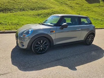 Gebraucht Mini ONE 102 PS (75 kW) 2019 Grau Kleinwagen