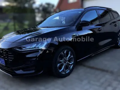 Second-hand Ford Focus ST-Line X 155 CP (114 kW) 2023 Negru Break