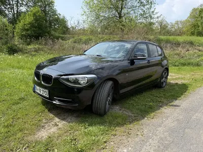 Gebraucht BMW 118 Sport Line 143 PS (105 kW) 2013 Schwarz Kleinwagen
