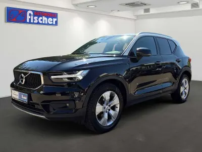 Gebraucht Volvo XC40 Momentum 150 PS (110 kW) 2018 Onyx black / metallic SUV