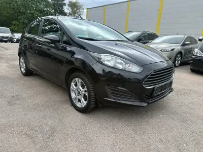 Gebraucht Ford Fiesta SYNC Edition 65 PS (47 kW) 2014 Schwarz Kleinwagen