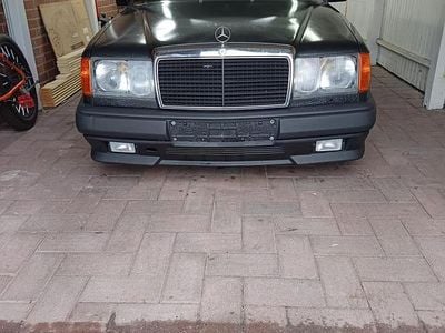 Gebraucht Mercedes E300 188 PS (138 kW) 1987 Schwarz Limousine
