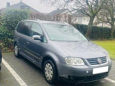 Grau Gebraucht 2005 VW Touran Van / Kleinbus | 1.500 € (Guter Preis)