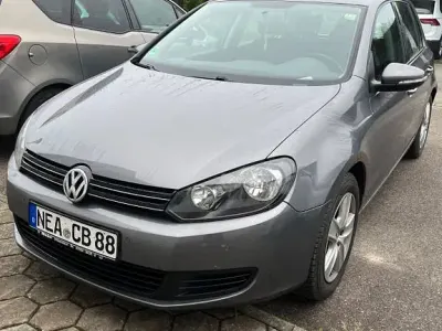 Gebraucht VW Golf VI Comfortline 105 PS (77 kW) 2010 Grau Kleinwagen