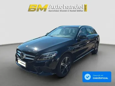 Gebraucht Mercedes C180 122 PS (89 kW) 2020 Schwarz Limousine