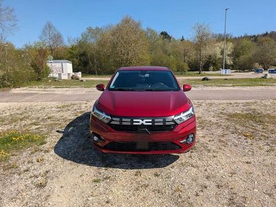 Second-hand Dacia Sandero Expression 91 CP (66 kW) 2023 Roșu Berlinǎ
