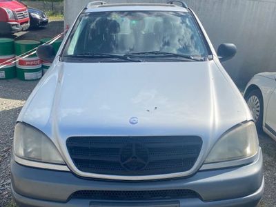 Mercedes ML270