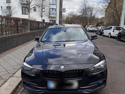 Gebraucht BMW 318 150 PS (110 kW) 2016 Schwarz Kombi