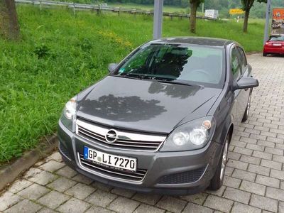 gebraucht Opel Astra 1.6 Innovation 110 Jahre