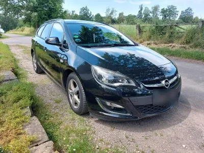 Gebraucht Opel Astra Active 170 PS (125 kW) 2013 Schwarz Kombi