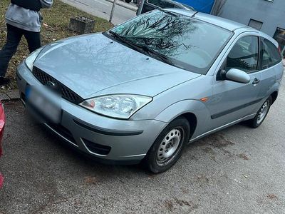 Usata Ford Focus 84 CV (61 kW) 2004 Grigio Coupé