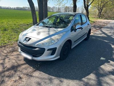 Gebraucht Peugeot 308 95 PS (69 kW) 2009 Silber Limousine