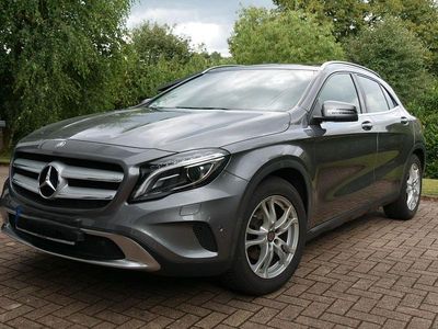 Gebraucht Mercedes GLA200 Urban 156 PS (114 kW) 2014 Grau SUV