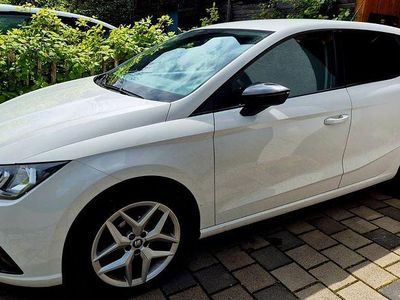Begagnad Seat Ibiza FR 90 HK (66 kW) 2019 Vit Halvkombi