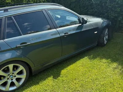 Gebraucht BMW 320 177 PS (130 kW) 2010 Grau Kombi