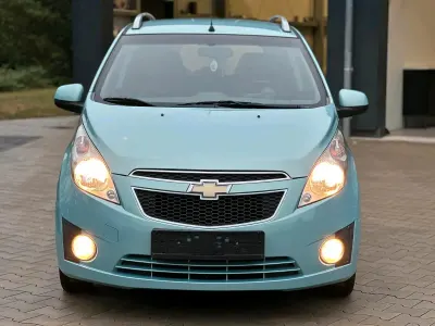 Gebraucht Chevrolet Spark 82 PS (60 kW) 2010 Blau Kleinwagen