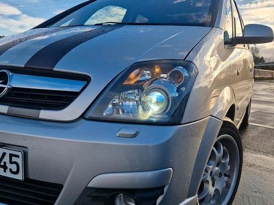 Gebraucht Opel Meriva 106 PS (77 kW) 2006 Silber Van / Kleinbus