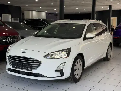 Gebraucht Ford Focus Cool & Connect 120 PS (88 kW) 2020 Weiß Kombi